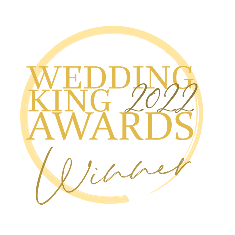 Katharina ist Wedding-Kind-Award-Gewinnerin von 2022 für die beste Hochzeitsfloristik ausgezeichnet